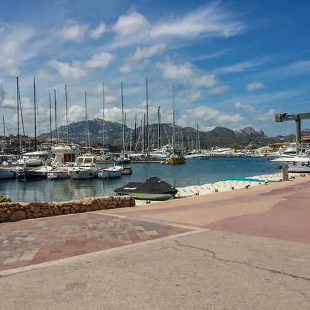 Appartement Sea View With Private Garden And Parking! Porto Rotondo