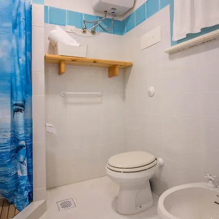 Appartement Sea View With Private Garden And Parking!